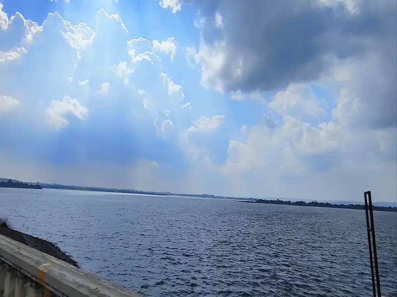 Ahmednagar to Sengaon Cab