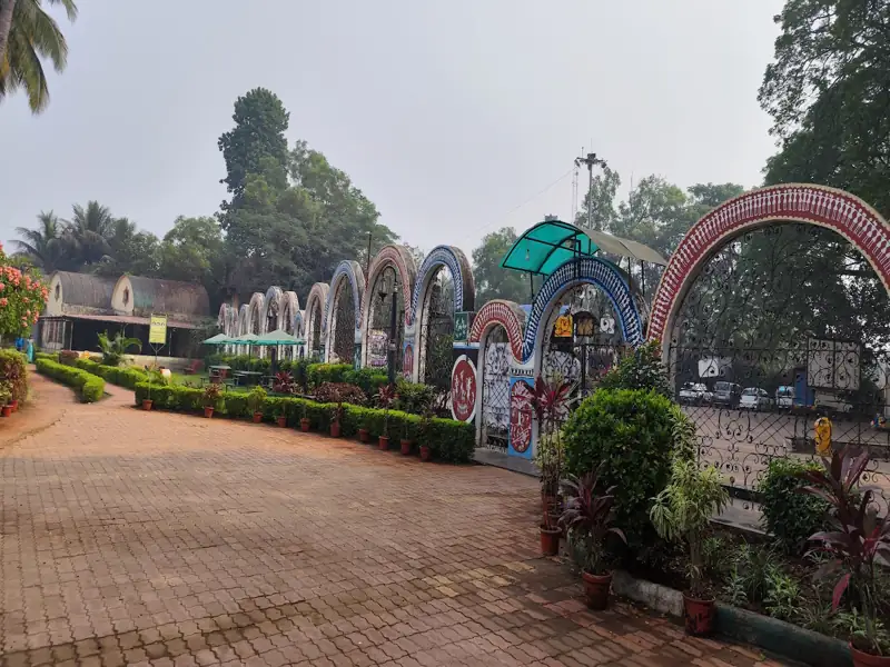 Amravati to Dadra Nagar Cab