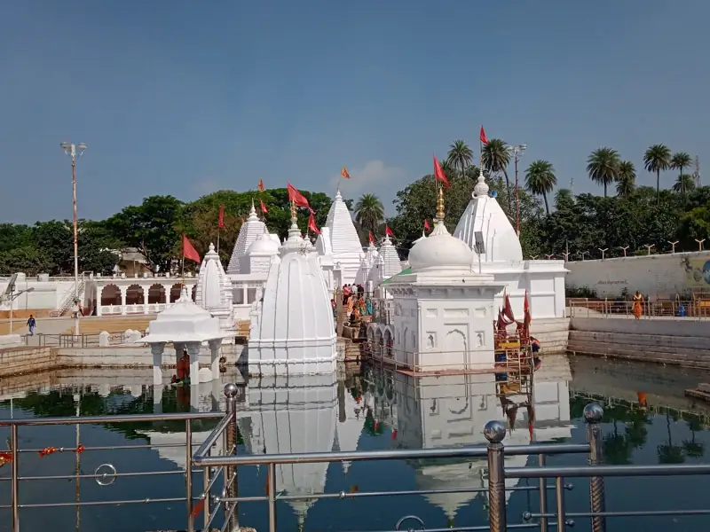 Amravati to Rahata Cab