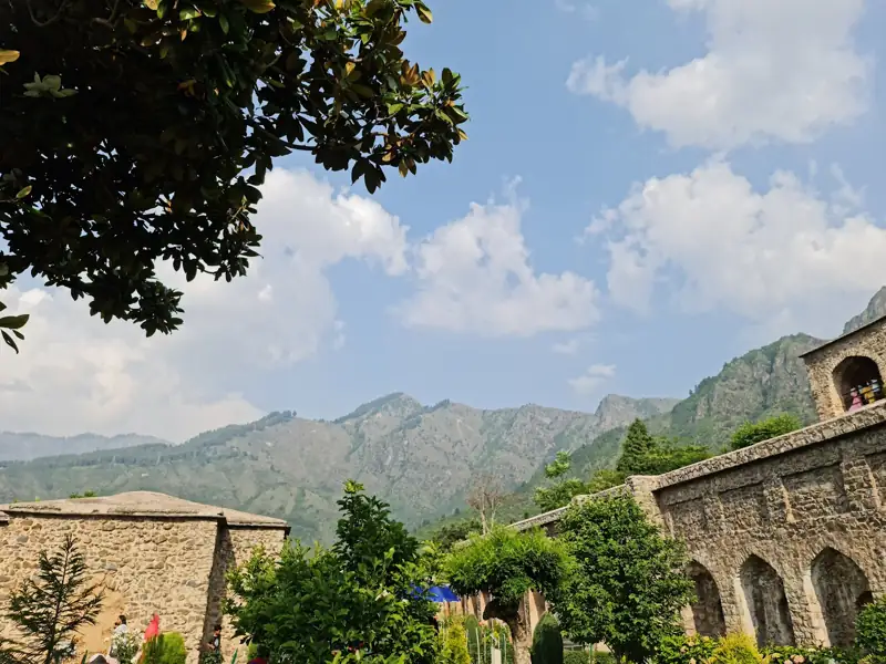 Amravati to Srinagar Cab