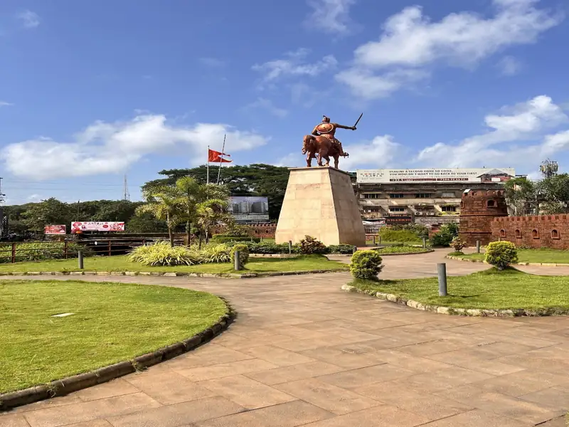 Aurangabad to Dapoli Cab