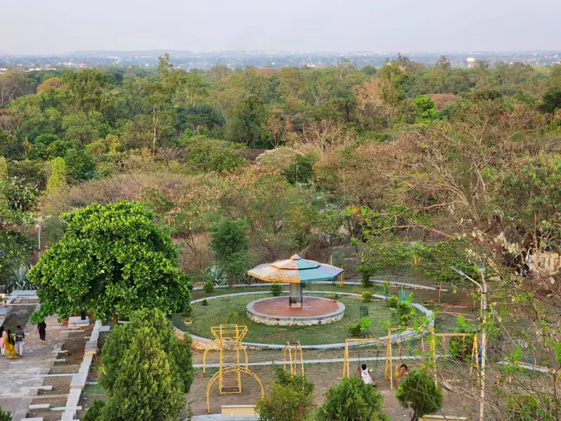 Aurangabad to Deolali Cab