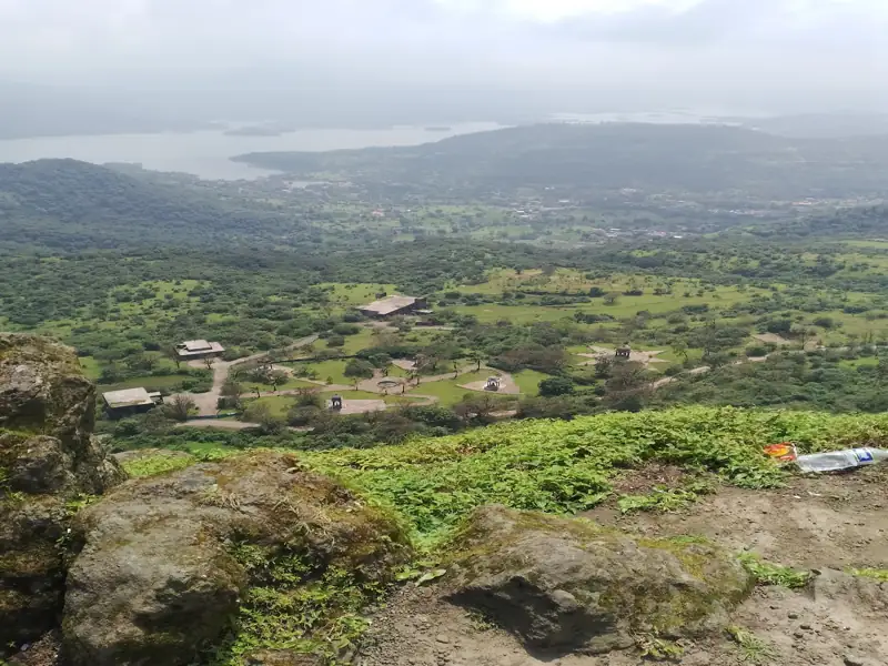 Jalgaon to Lohagad Cab