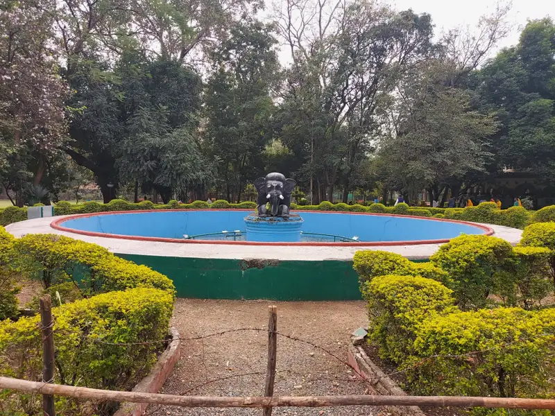 Modhera to Nagpur Cab