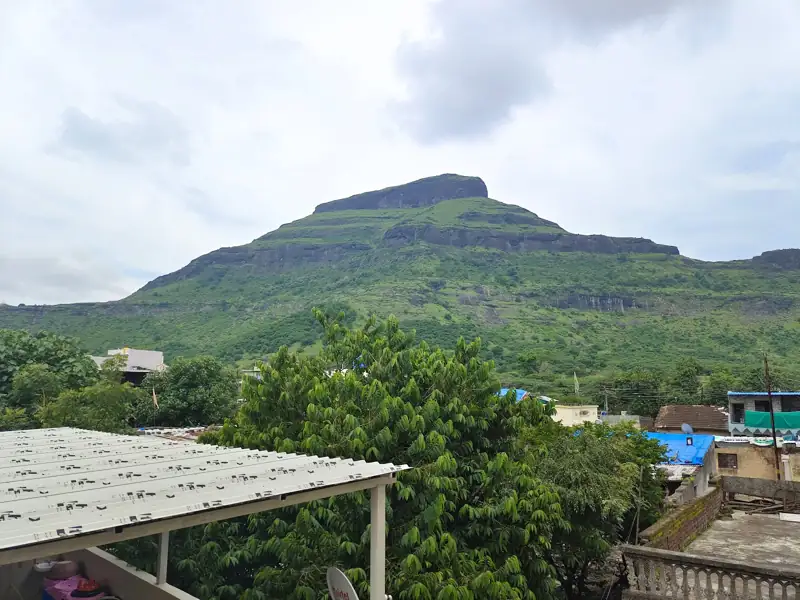 Pune to Chandwad Cab