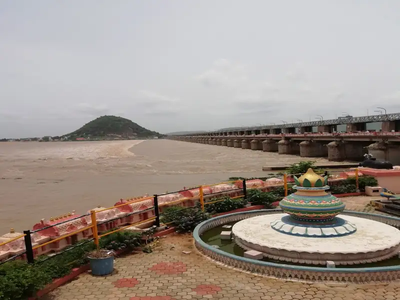 Pune to Vijayawada Cab