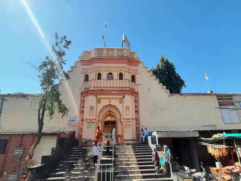 Shirdi to Washim Cab