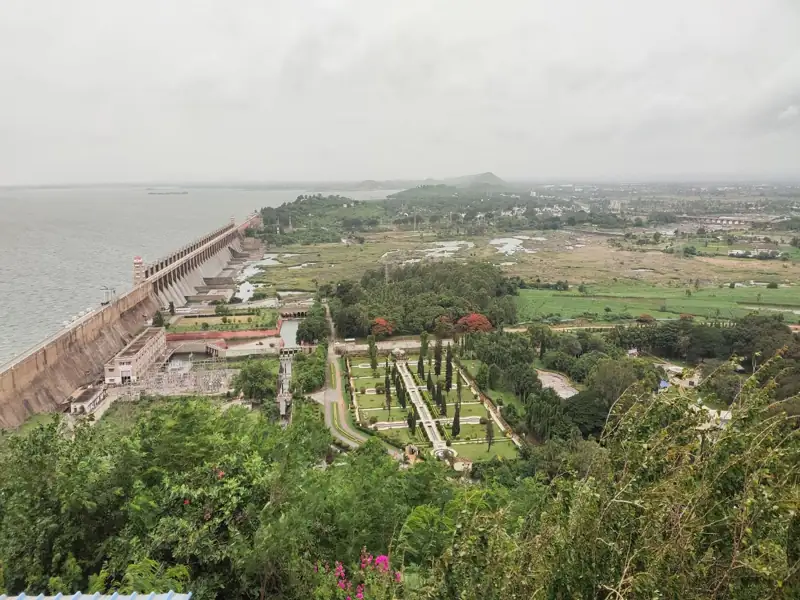 Solapur to Hosapete Cab