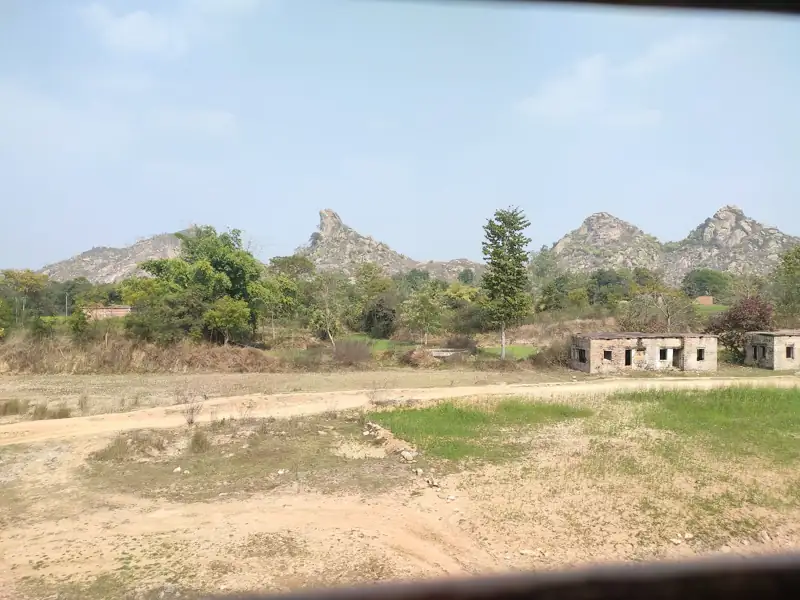 Giridih to Garhwa Cab