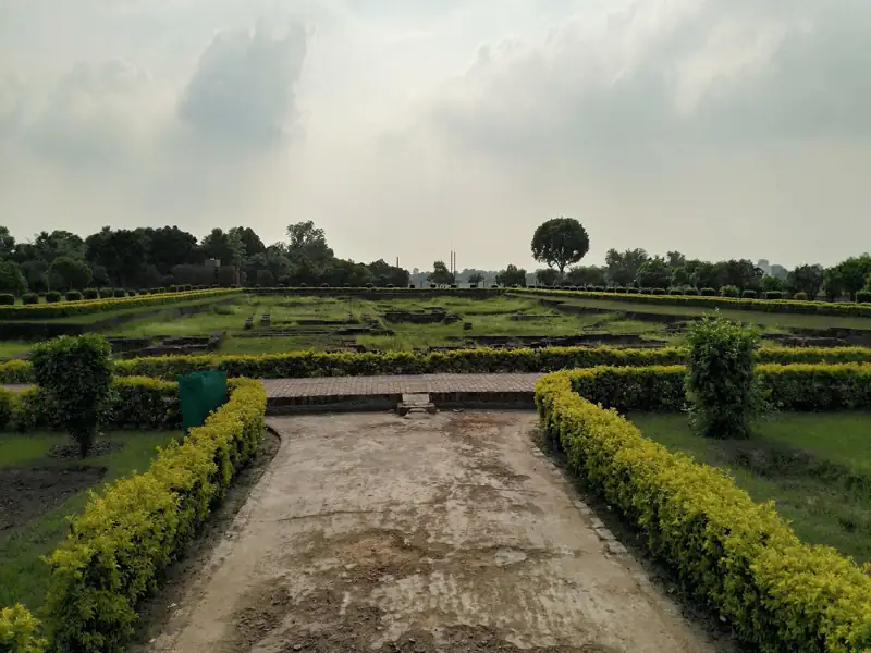 Hazaribagh to Bishunpur Cab