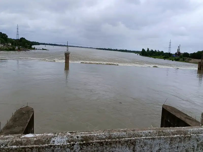 Hazaribagh to Dhamtari Cab