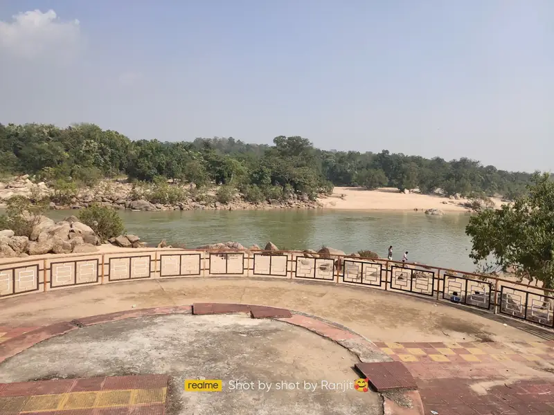 Hazaribagh to Thethaitangar Cab