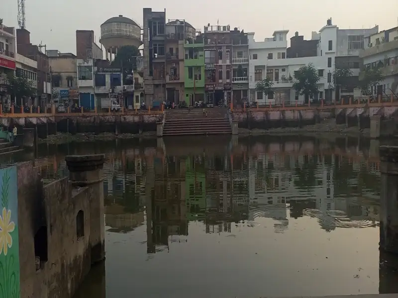 Jamshedpur to Deoria Cab