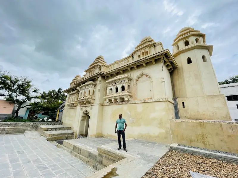 Davanagere to Gangavathi Cab