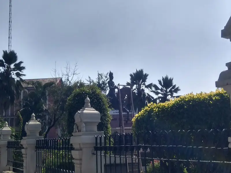 Hubli to Chikodi Cab