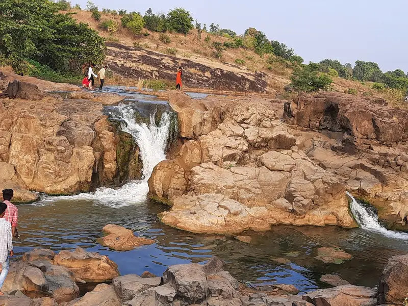 Hubli to Chincholi Cab