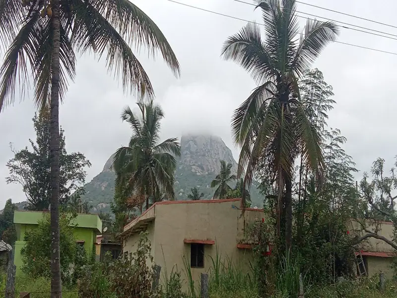 Hubli to Karatagi Cab