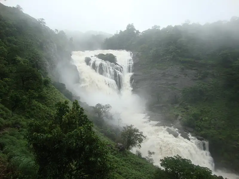 Mangalore to Madikeri Cab