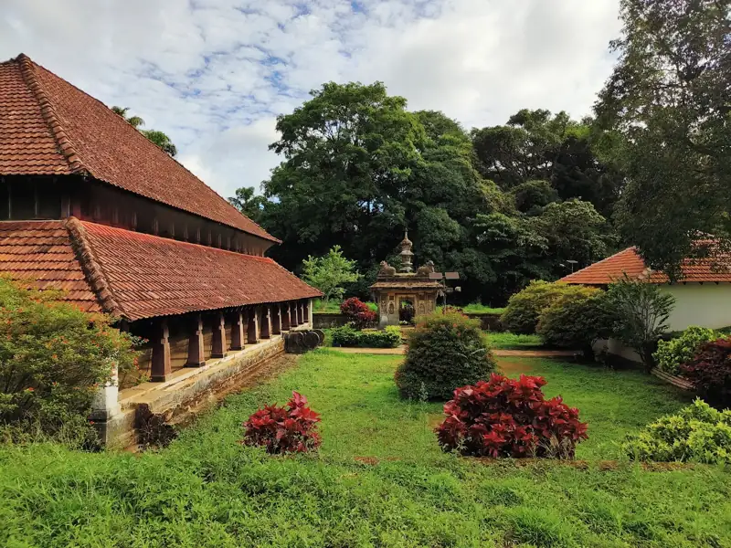 Mangalore to Nalaknad Palace Cab