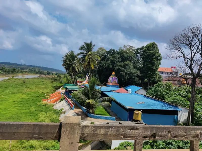 Shimoga to Sakleshpura Cab