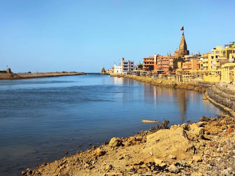 Bhavnagar to Dwarka Cab