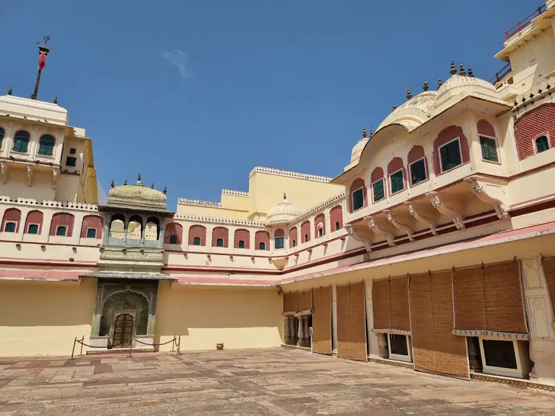 Bhavnagar to Jaipur Cab