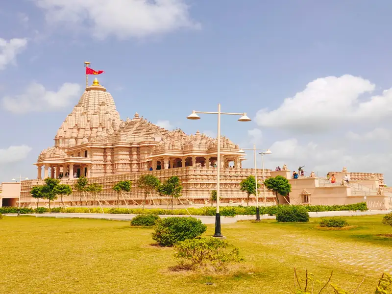 Bhavnagar to Shree Khodaldham Temple Cab
