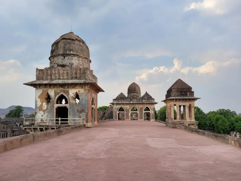 Bhuj to Mandu Cab