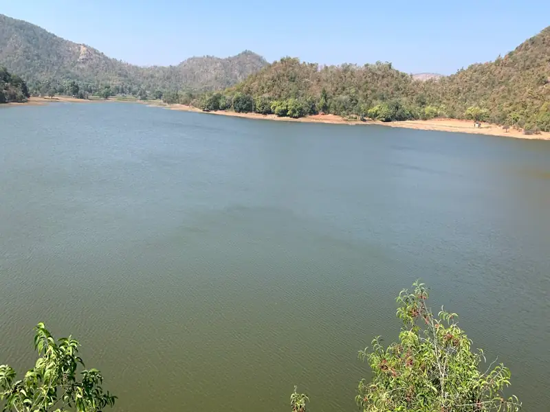 Gandhinagar to Jambughoda Cab