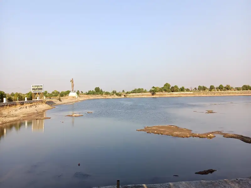 Gandhinagar to Lathi Cab