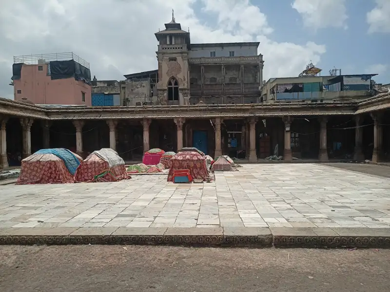 Jamnagar to Rakhial Cab