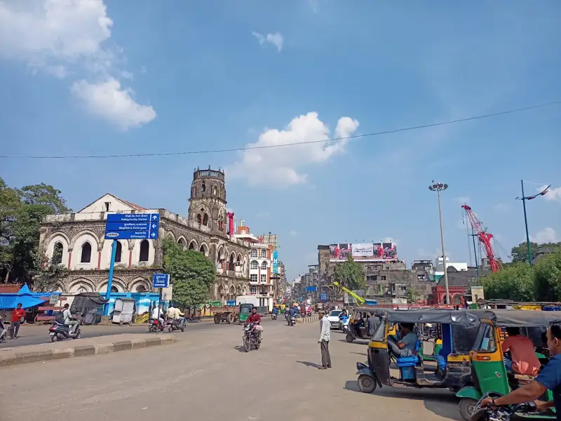 Jhalod to Surat Cab