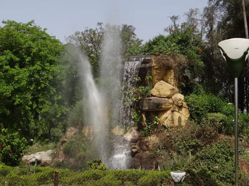 Kutch to Silvassa Cab