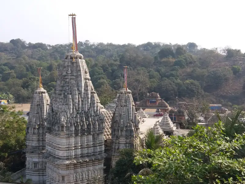 Kutch to Vasai Jain Temple Cab