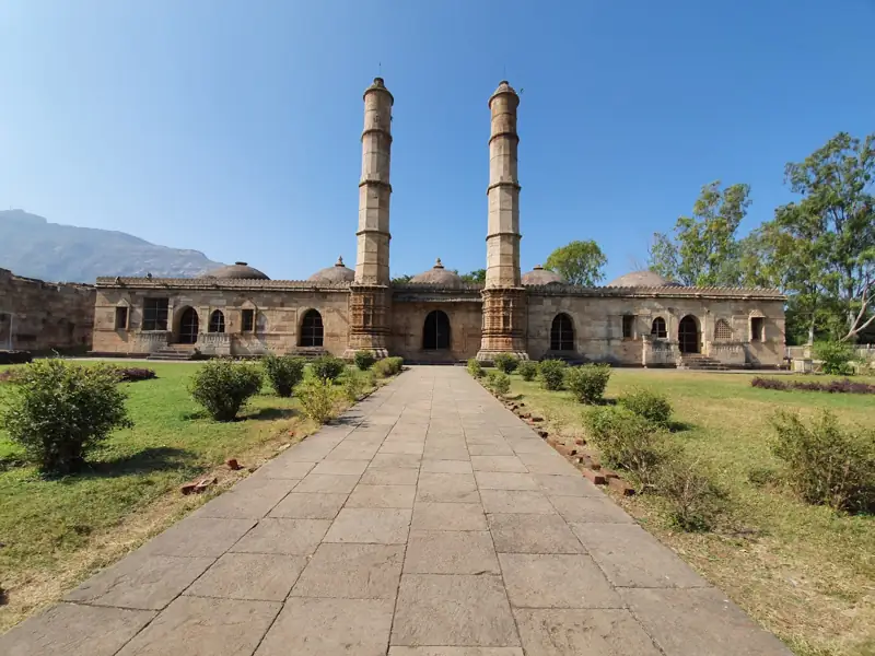 Navsari to Champaner Cab