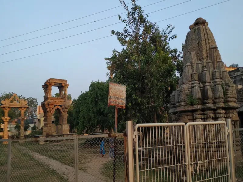 Surat to Siddhpur Cab