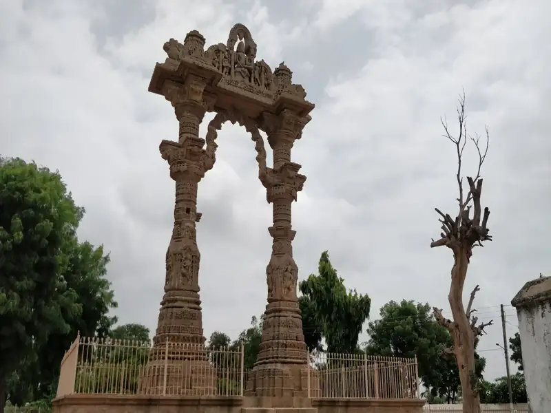 Surat to Vadnagar Cab