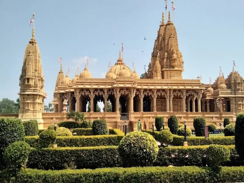 Vadodara to Akshardham Temple Gandhinagar Cab