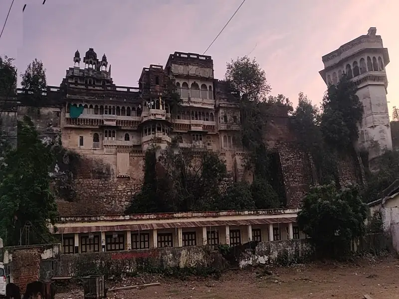 Alwar to Banswara Cab