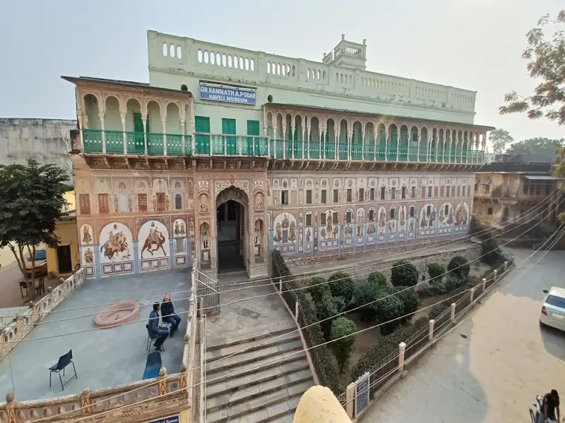 Alwar to Nawalgarh Cab