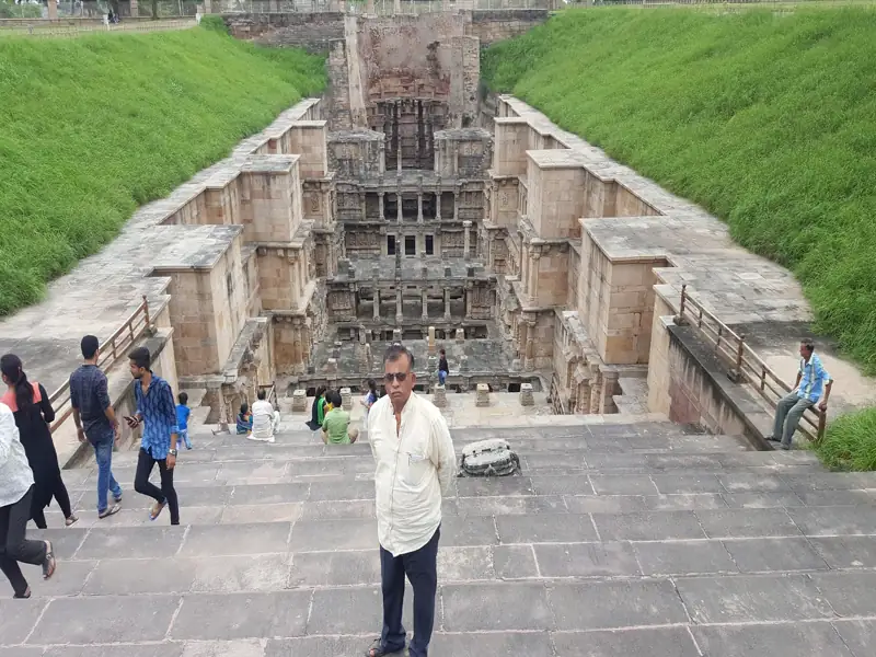 Alwar to Rani Ki Vav Cab