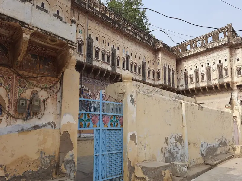 Bikaner to Mandawa Cab