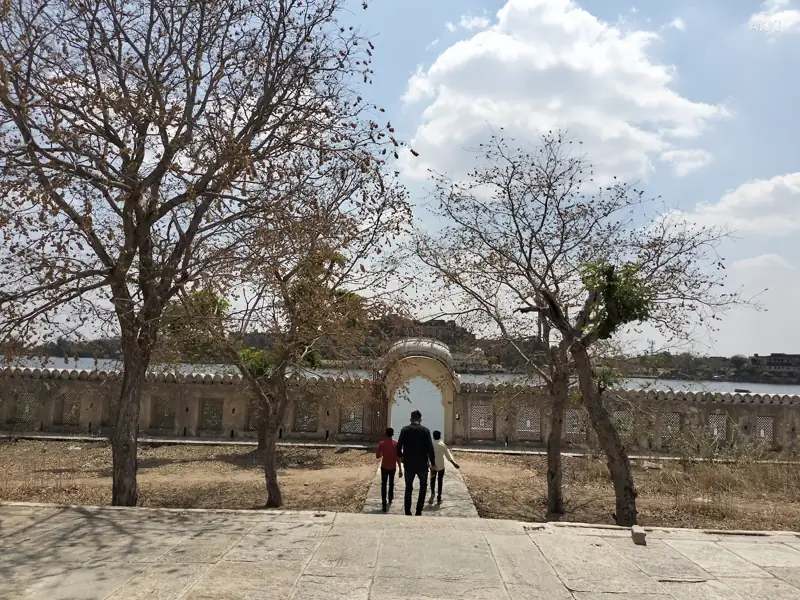 Jaipur to Gahlota Cab