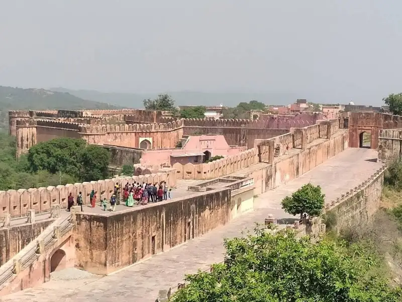 Jaipur to Jaigarh Fort Cab