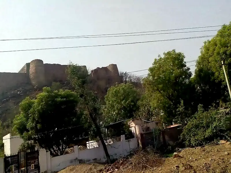 Jaisalmer to Mahwa Cab