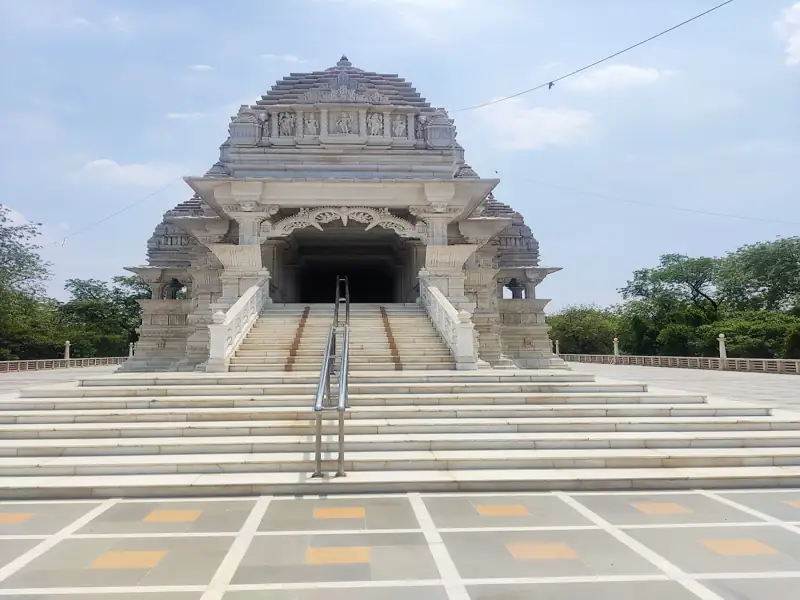 Kota to Bits Pilani Cab