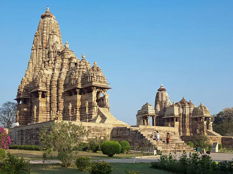 Kota to Khajuraho Cab