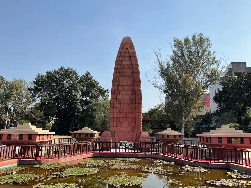 Udaipur to Amritsar Cab