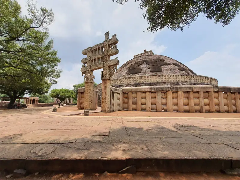 Udaipur to Sanchi Cab