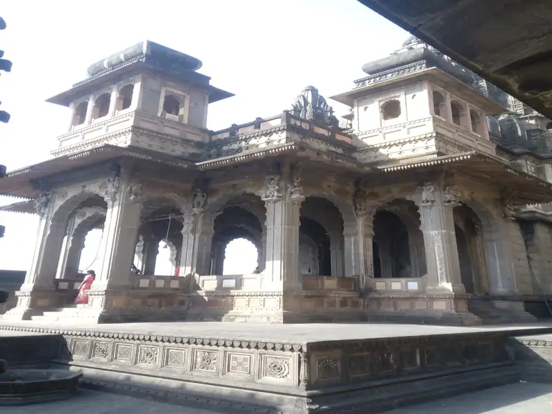 Dewas to Dhamnod Cab